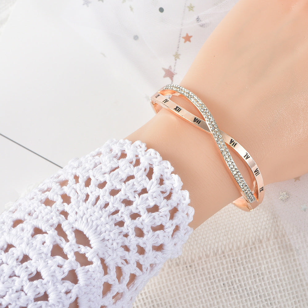 Römisches digitales Kreuzarmband Damen Schmuck Handverzierung Einfach