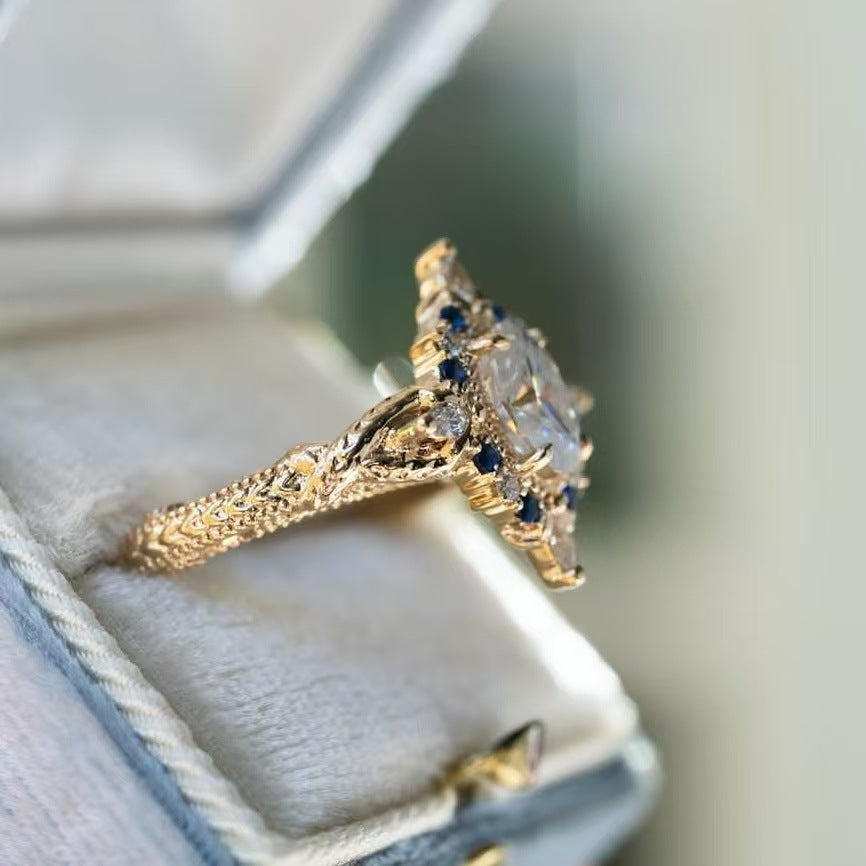 Anillo de moda para minorías, chapado en oro, con incrustaciones