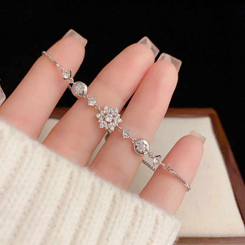 Elegant Micro British Zircon Flower Pull-out Bracelet
