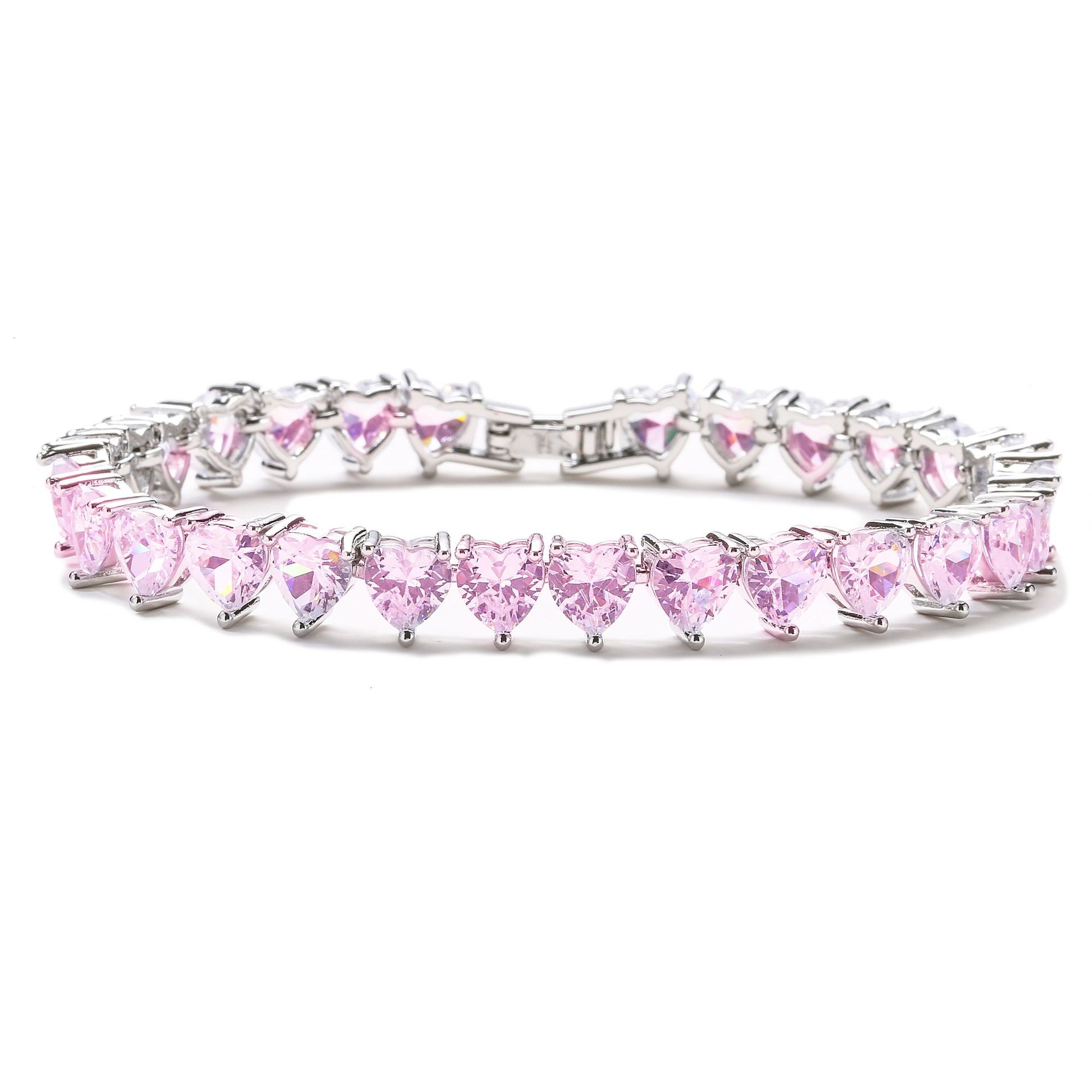 Pulsera de Lujo con Incrustaciones de Micró Circones, Corazón de Amor y Diamantes