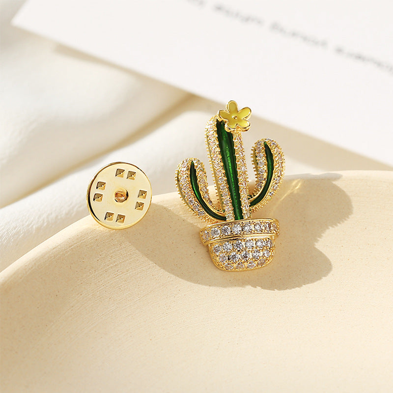 Broche de moda con cuello pequeño y alfiler de cuello