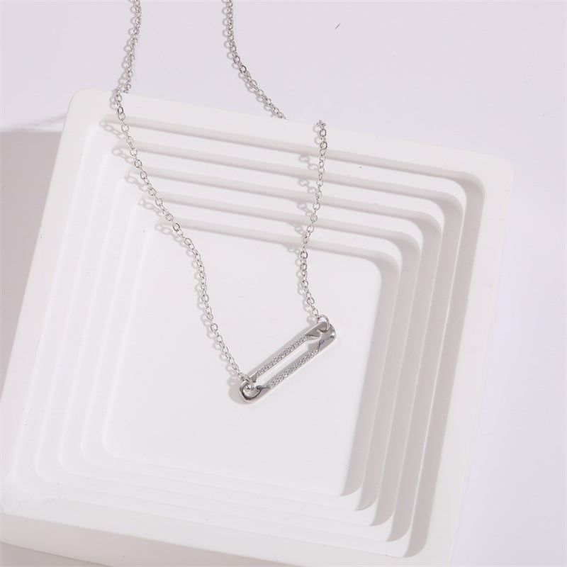 Colgante de circonita con broche, diseño personalizado, collar versátil de 14k