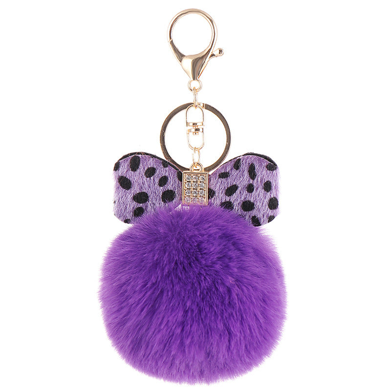 Llavero Colgante para Mochila con Bola de Pelo y Lazo de Leopardo