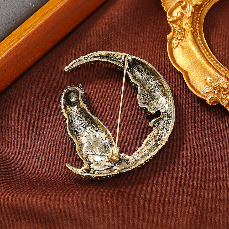 Kreative Retro Vollmond-Brosche für Damen mit schwerem Diamantbesatz