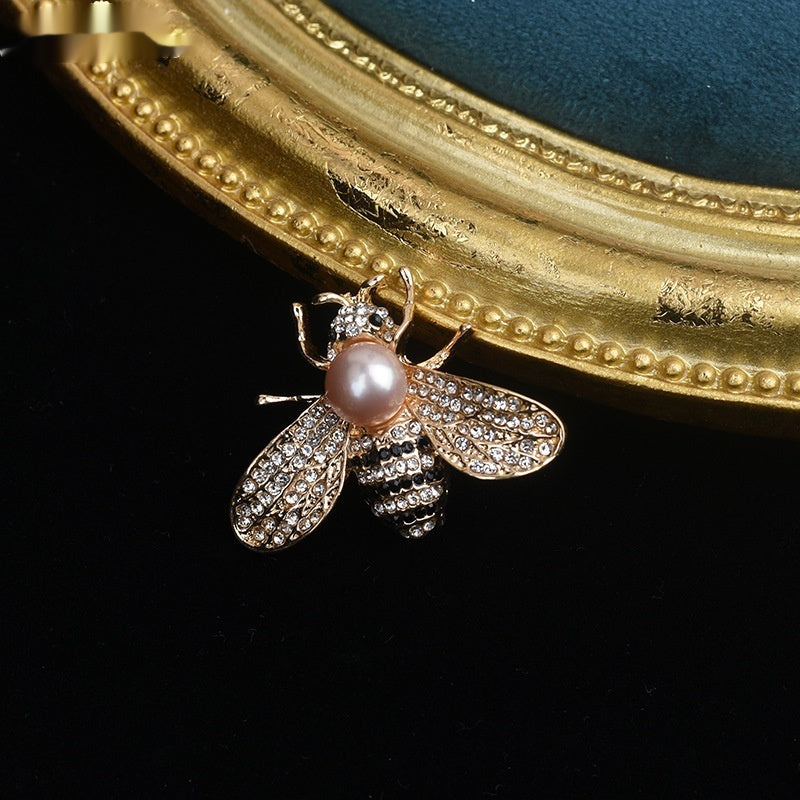 Pearl Brooch High-end Simple Vintage Corsage Pin Pearl Ornament
