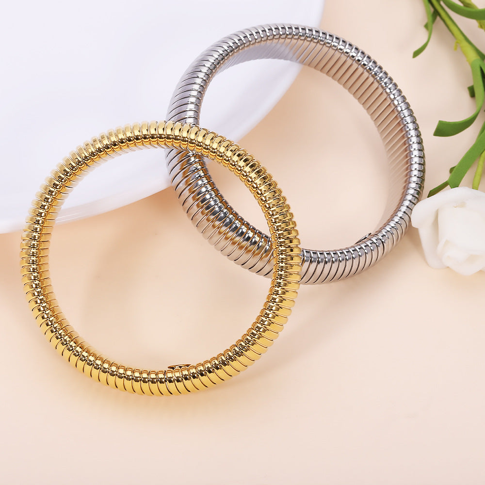 Pulsera elástica de acero inoxidable con baño de oro de 18K