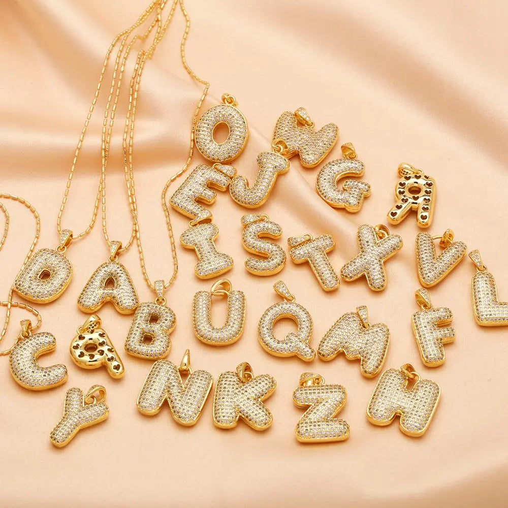 Schlüsselbeinkette Kupfer Mikro-intarsierte Zirkon 26 Buchstaben-Anhänger-Halskette für Frauen Geburtstag Schmuck Geschenke
