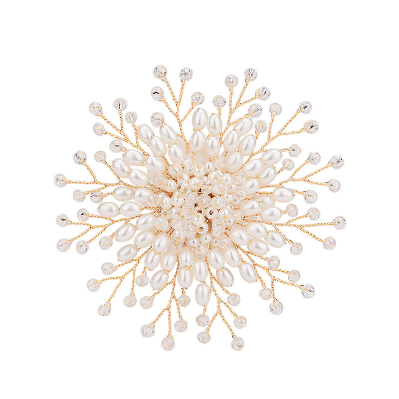 Elegante Anmutige Luxus Perlenbrosche Damenmode All-Match Schneeflocken-Anstecknadel High-End Stilvolle Corsage Mantel Accessoires