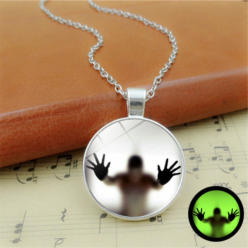 Runde leuchtende Halskette Halloween Persönlichkeit Schlüsselbein Anhänger Vintage Pullover Kette Modeschmuck Accessoires