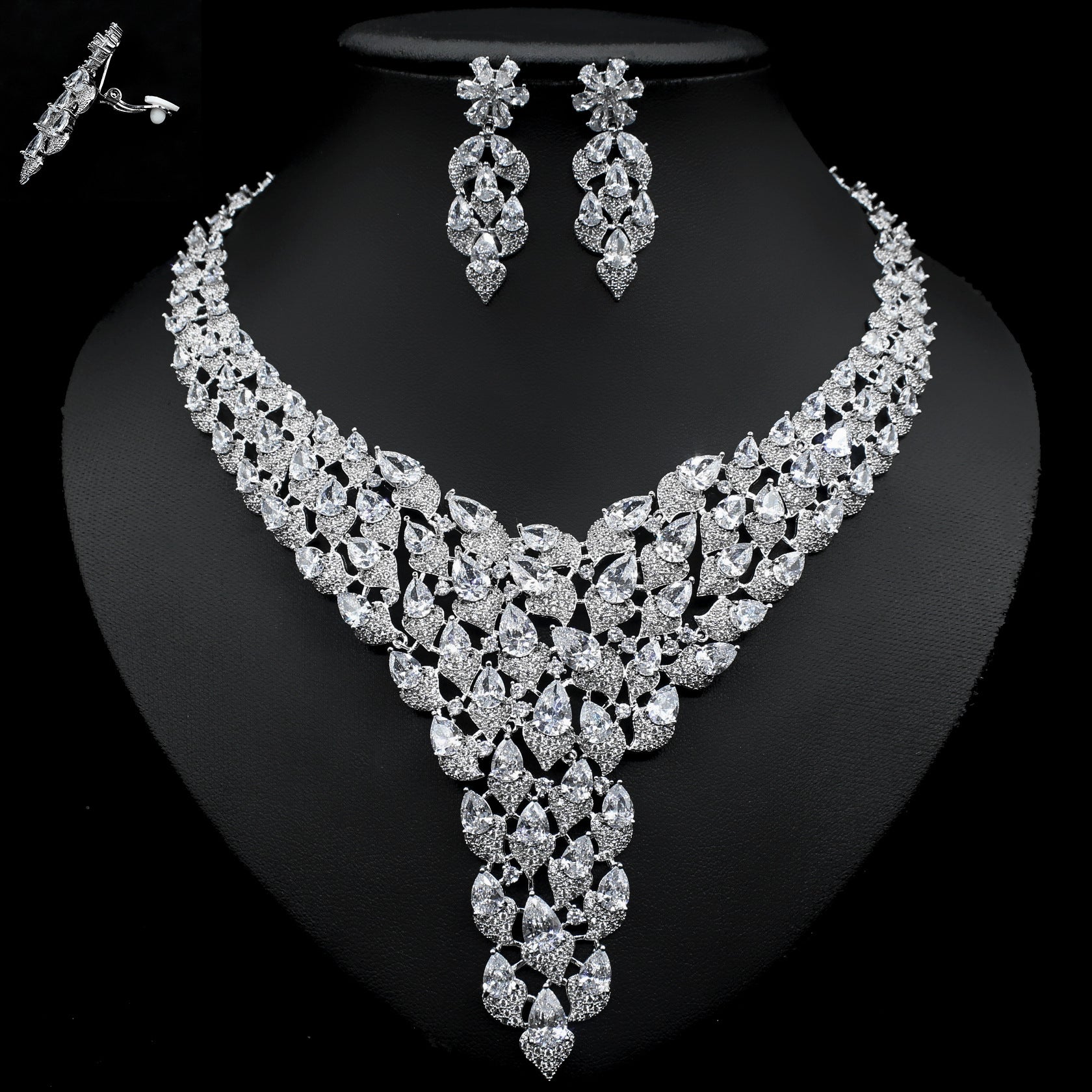 Komplettes Diamant-Set, ausgefallene Mode-Halskette und Ohrringe