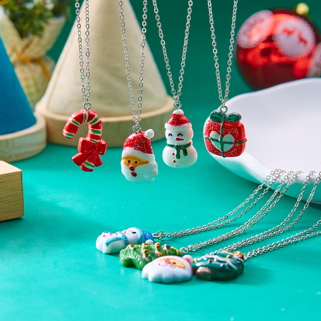 Niedliche Cartoon-Harz-Halskette Weihnachten Schneemann Weihnachtsmann-Anhänger Schlüsselbeinkette Für Damen Schmuck