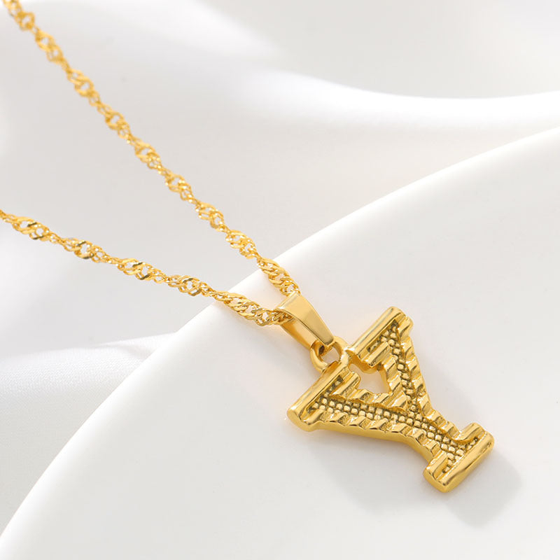 Halsketten mit goldenem Initialen-Alphabet-Namen