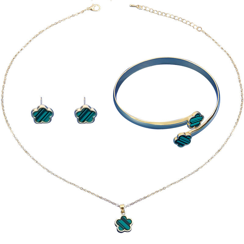 Fünfblättrige Blume Wilder Wein Gras Armband Dreiteiliges Set