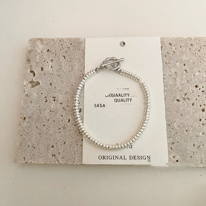 Pulsera de perlas con hebilla OT de viento frío con cuentas de nicho de diseño