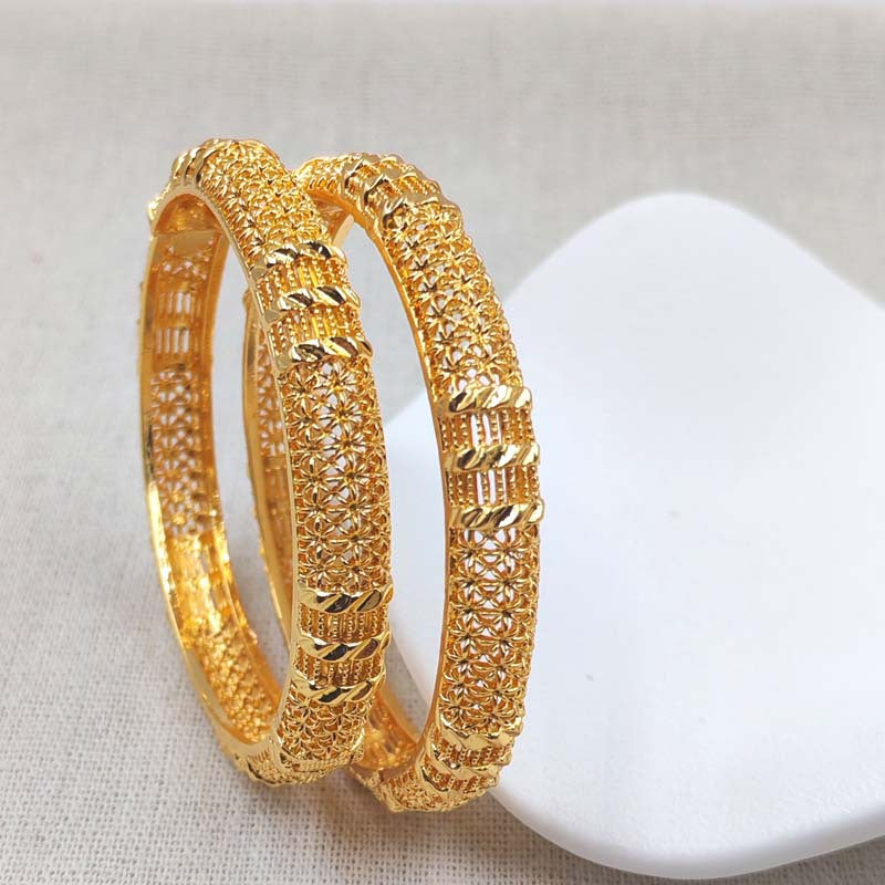 Nueva pulsera de aleación chapada en oro Classic