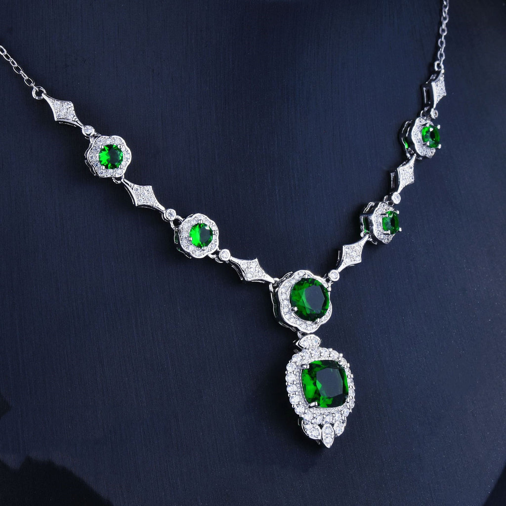 Edles Diamant Grüner Edelstein Abendkleid Kette Anhänger Halskette Set