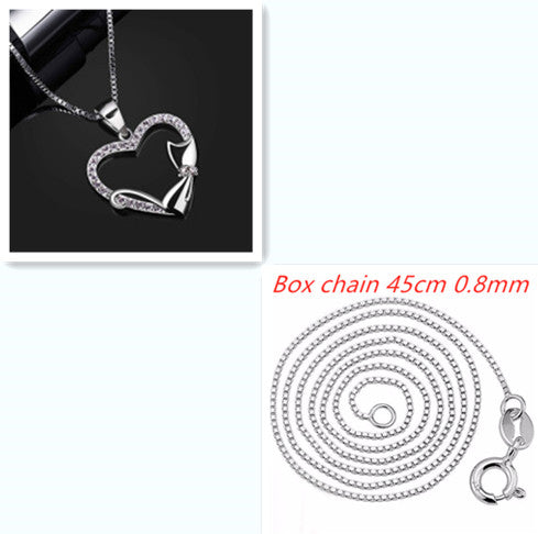 Collar con Colgante de Gato con Forma de Corazón y Diamantes Completos