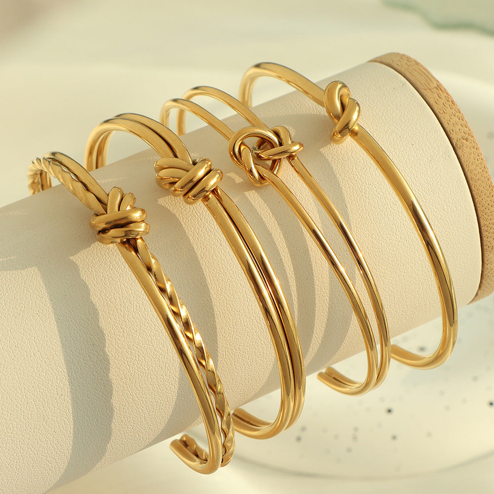 Mode Geometrie Muster Titan Stahl Armband Für Frauen