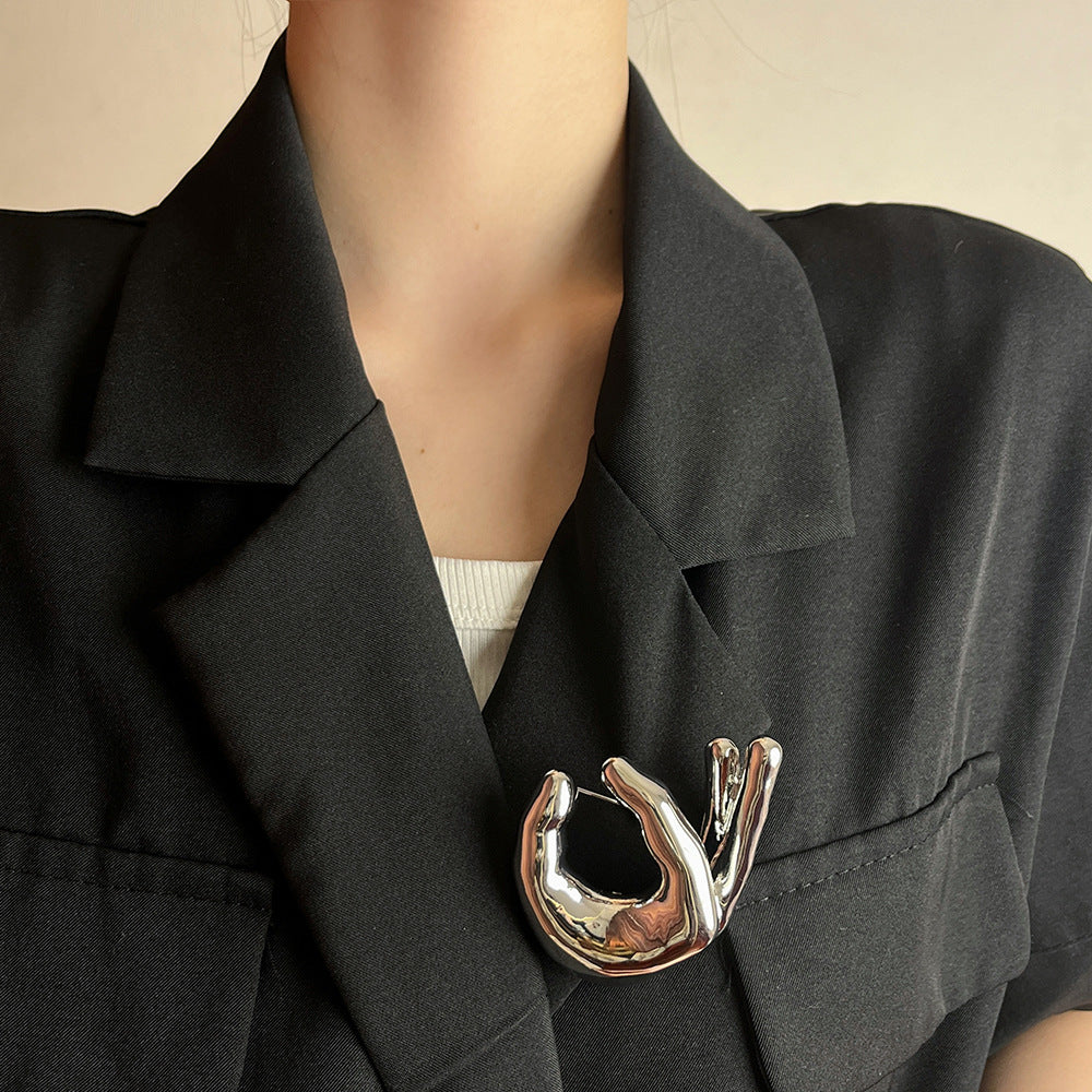 Broche de metal Gesto OK, Pin de moda que combina con todo, Accesorios de ropa