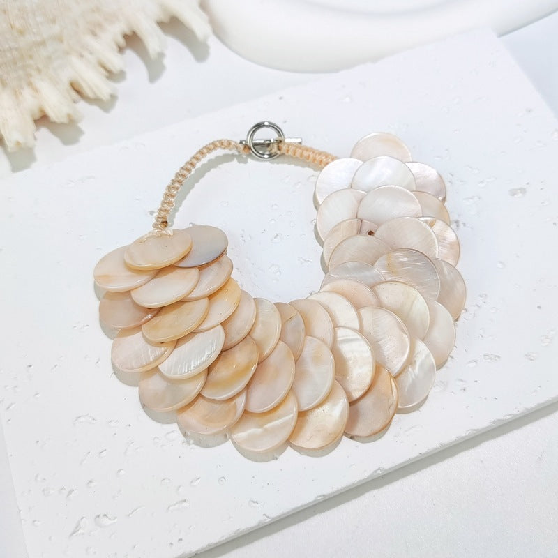 Hand-woven Round Shell Scale Shell Bracelet
