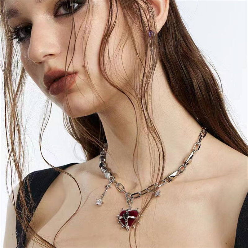 Personalisierte Spikes-Patchwork-Kette