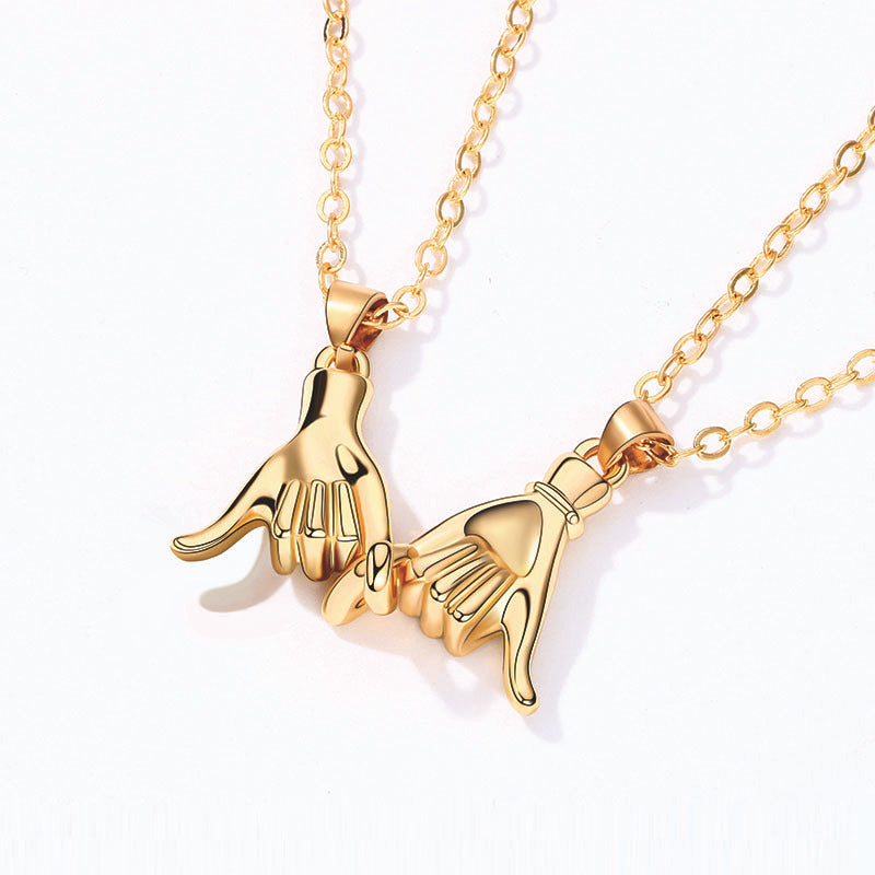 Palm Couple Necklace Magnet Attracts Handshake Clavicle Chain Necklace