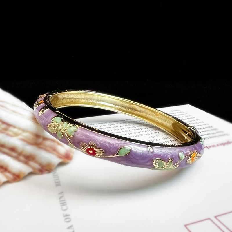 Pulsera de esmalte floral fino de museo