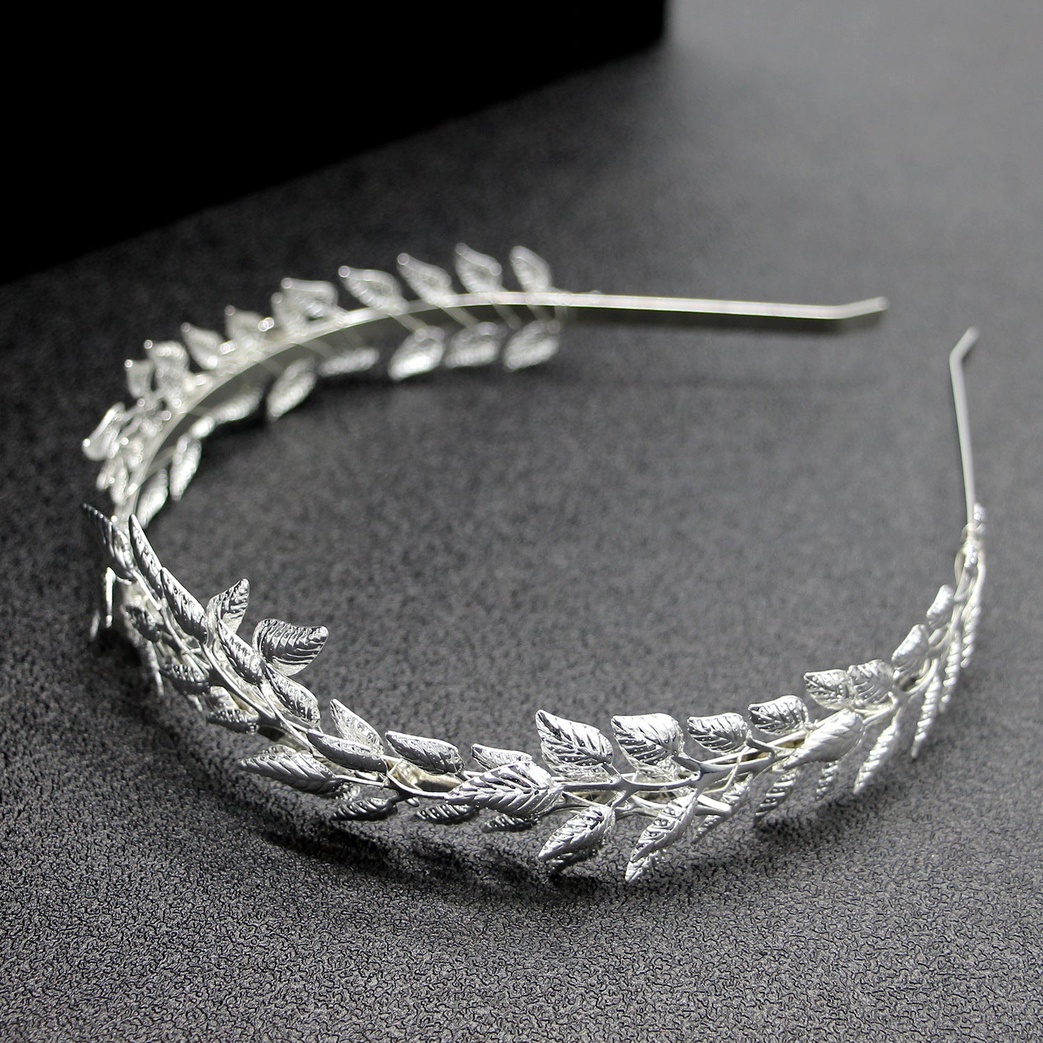 Braut Haarreif mit goldenen Blättern Legierung Krone Haarschmuck