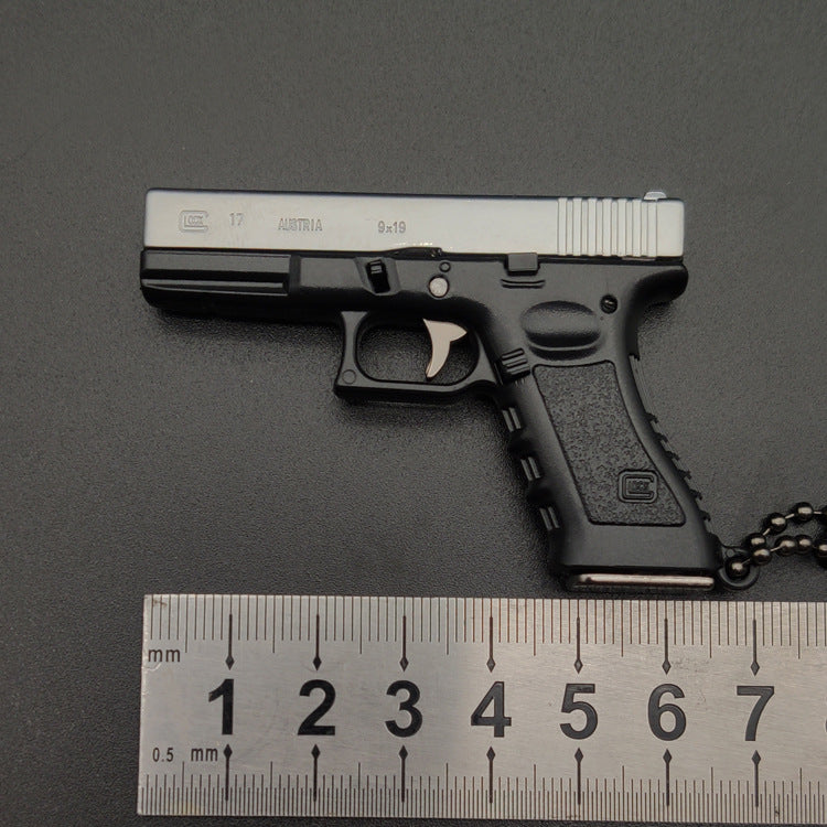 G17 Llavero de aleación con forma de pistola, modelo de juguete, regalo, colgante