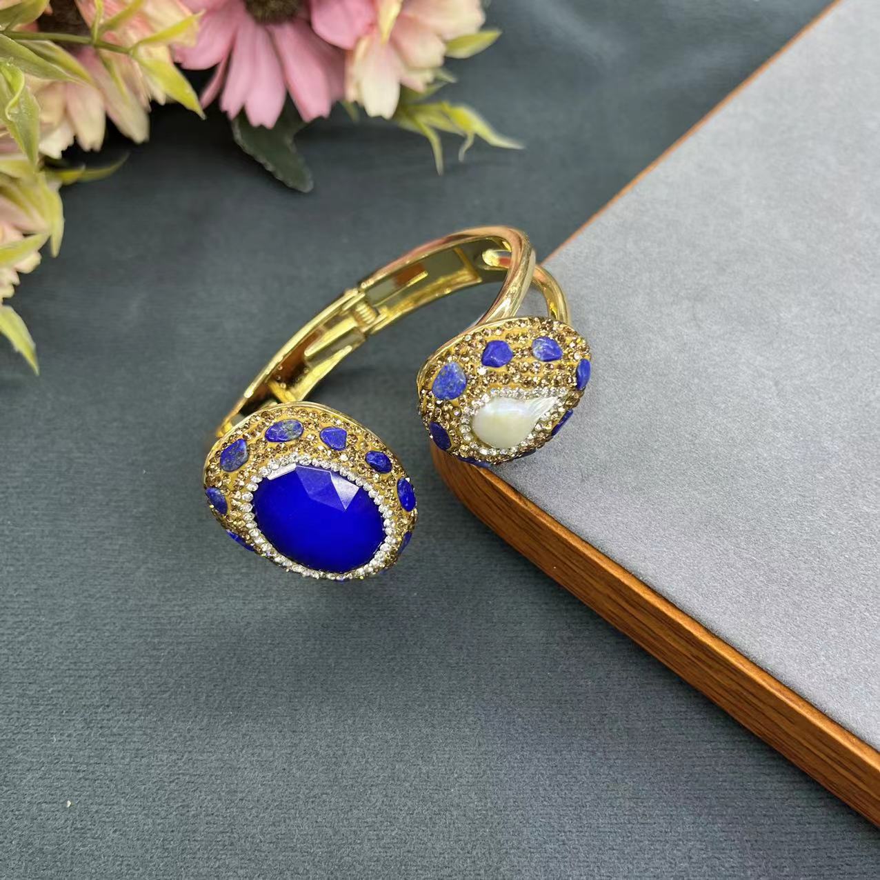 Fashion And Fully-jewelled Design Color-preserving Electroplated Natural Stone Bracelet