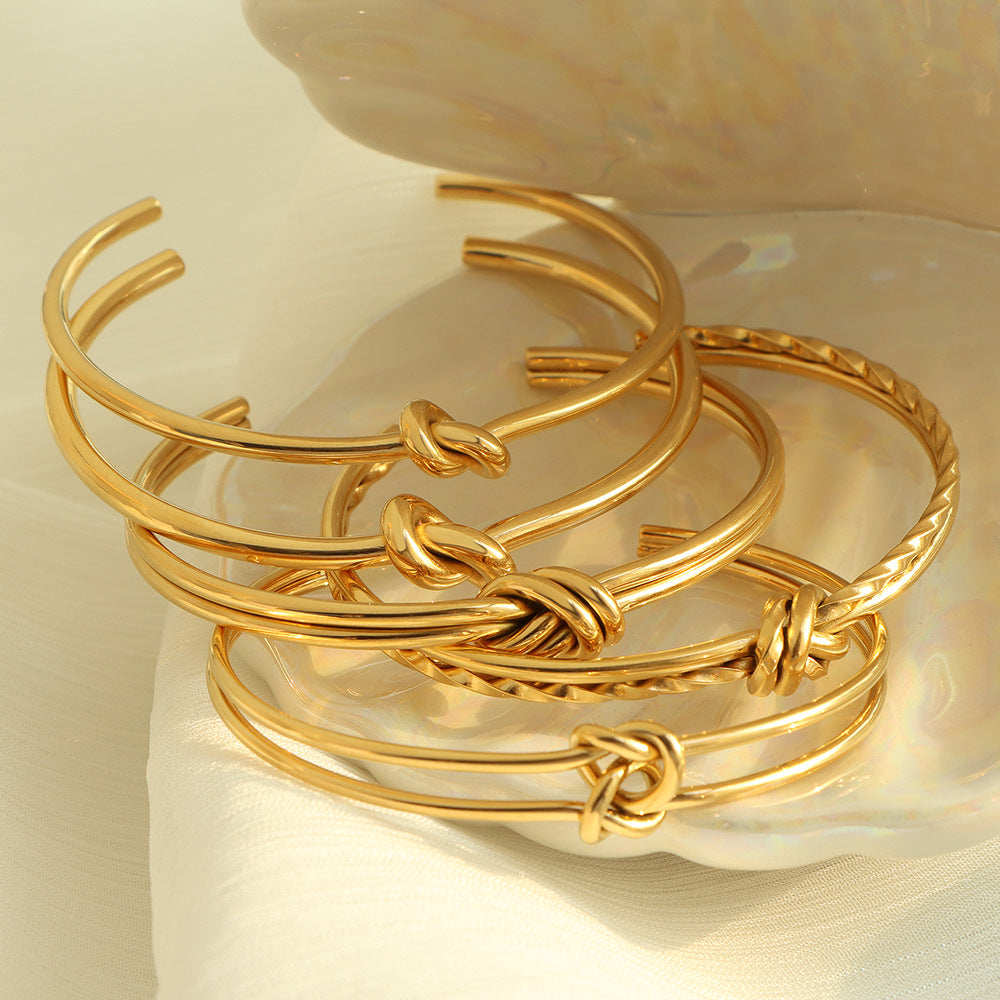 Mode Geometrie Muster Titan Stahl Armband Für Frauen