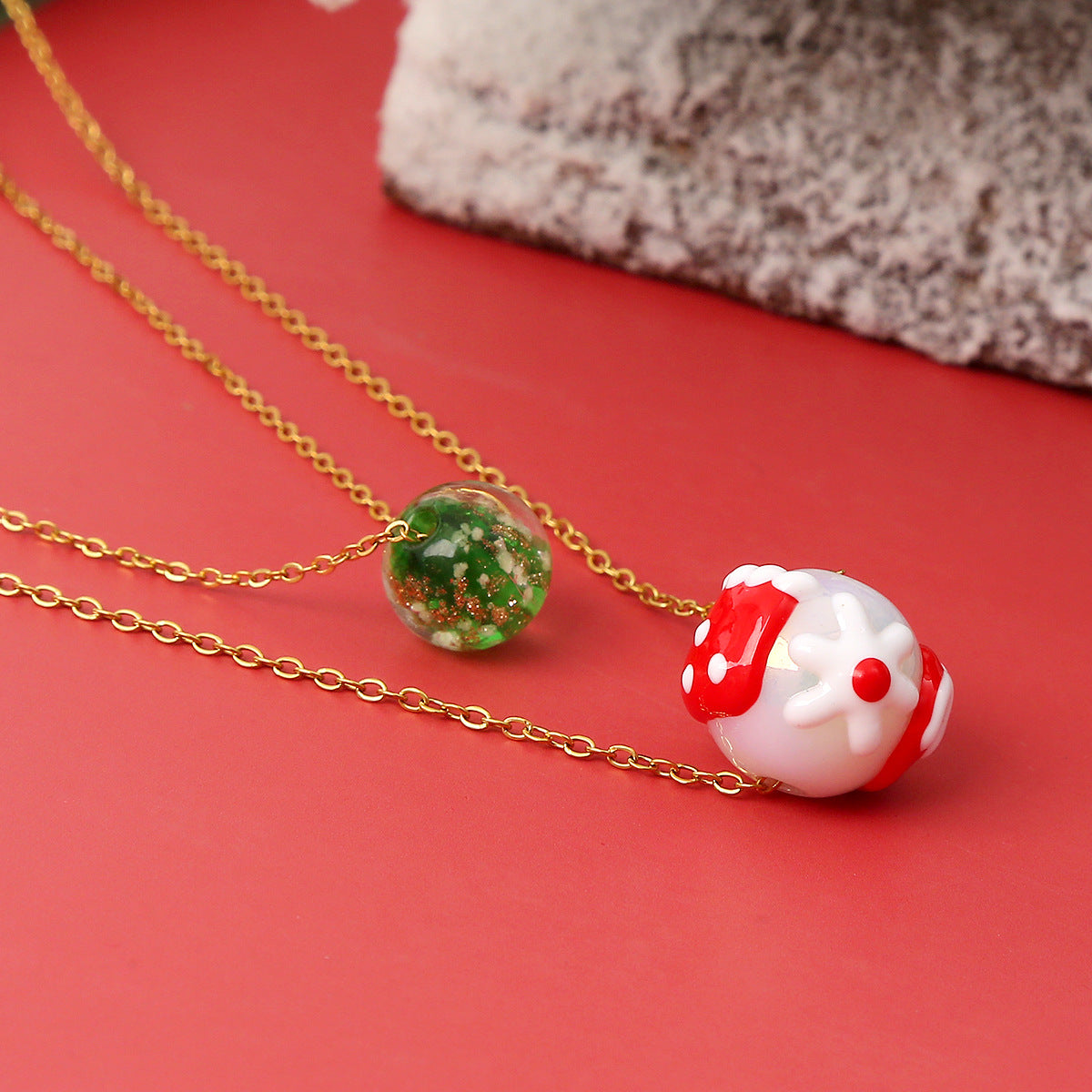 Weihnachts-Leucht-Halskette Mode Nische Weihnachtsbaum Weihnachtsmann Runde Perle Doppellagige Halskette für Damen Schmuck