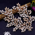 Luxuriöser Brauthaarschmuck mit Strasssteinen
