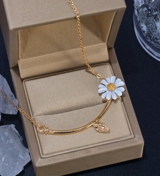Kleine Gänseblümchenohrringe Ohrringe Ring Armband Halskette