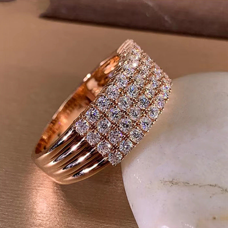 Anillo Geométrico Femenino con Zirconia Incrustada Brillante