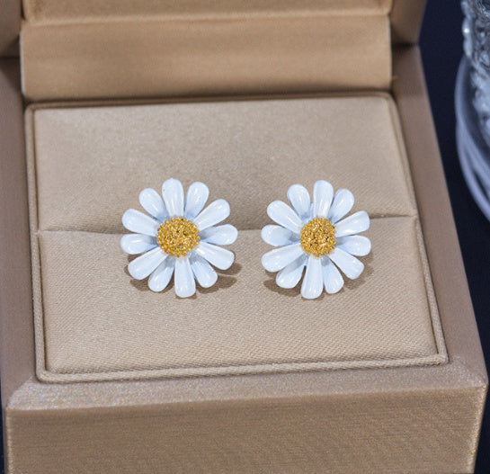 Kleine Gänseblümchenohrringe Ohrringe Ring Armband Halskette