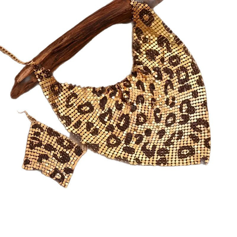 Traje de pendientes de collar con diseño de bufanda de seda con lentejuelas Oumei Liang