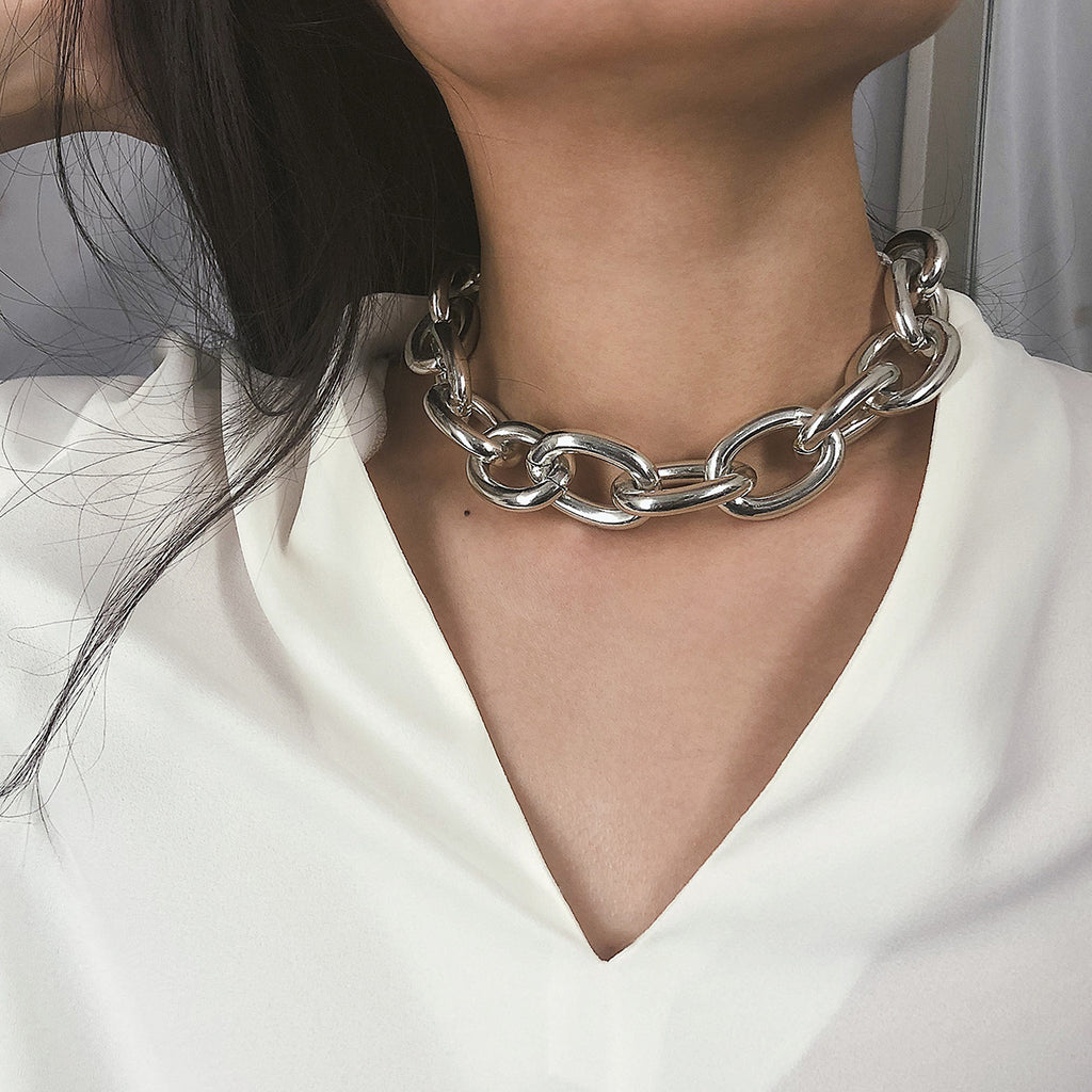 Retro übertriebene Punk-Metallhalskette für Damen